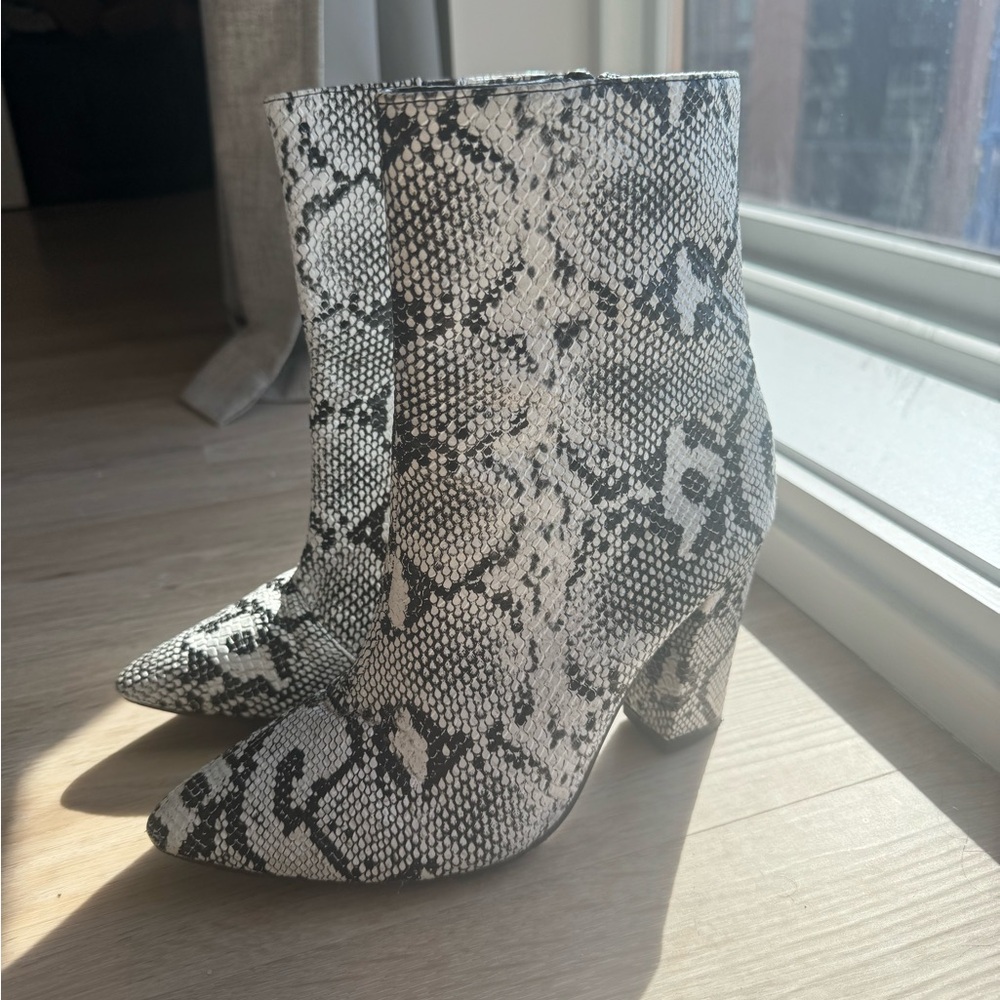Snakeskin Pattern Ankle Boots